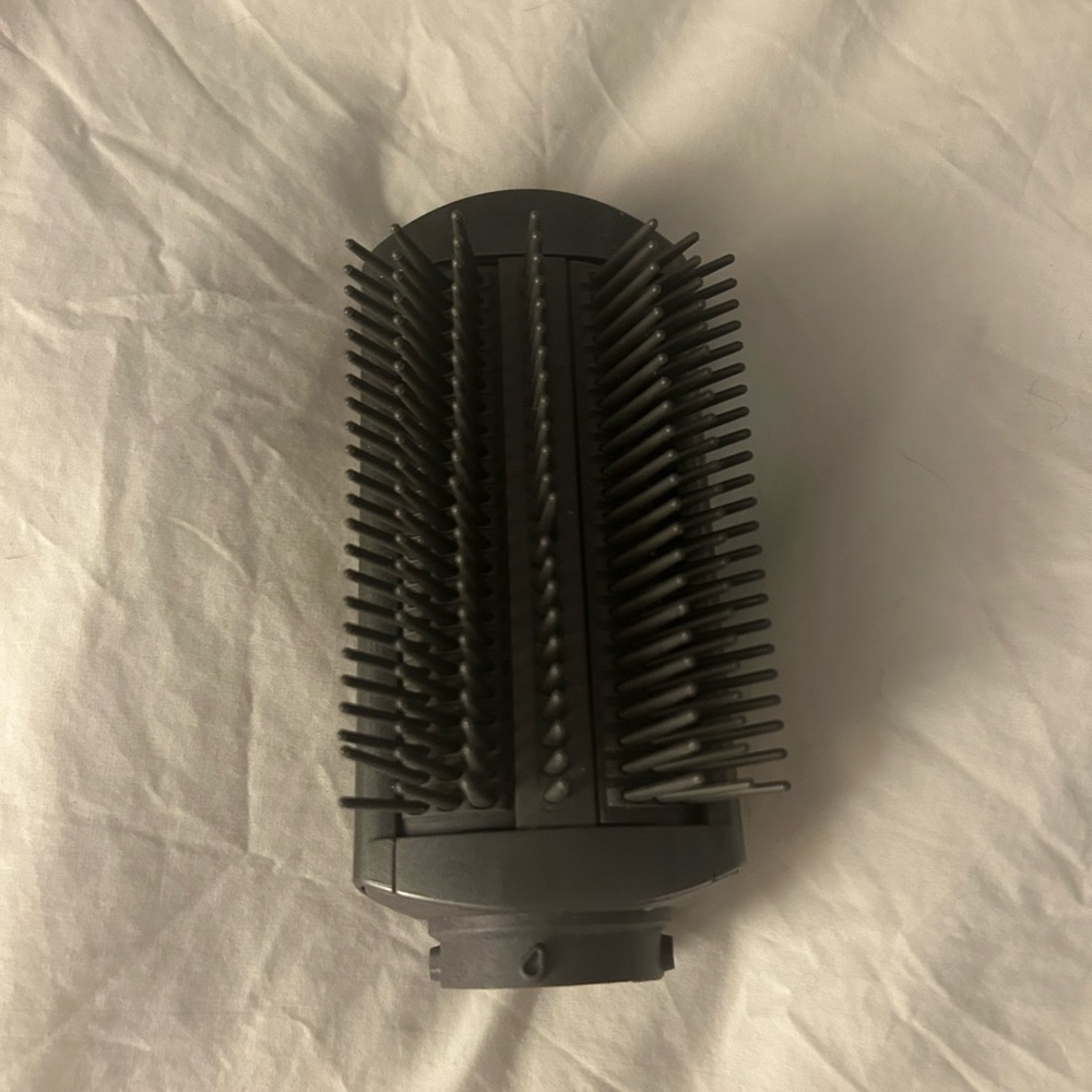 Dyson firm smoothing brush attachment